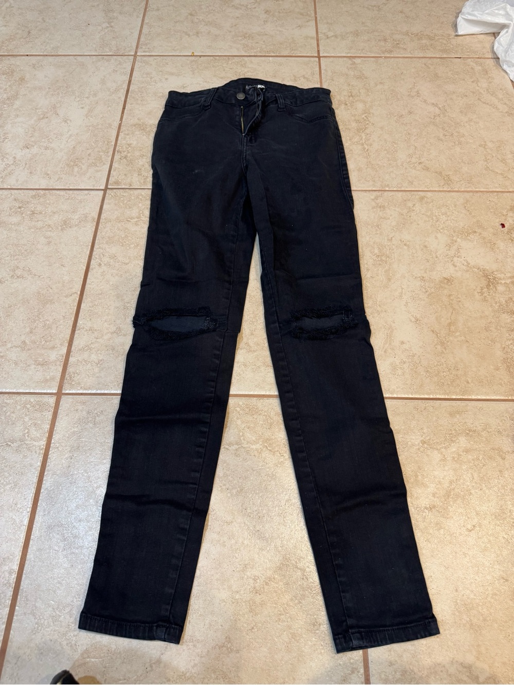 Women’s Black Distressed Knee Jeans